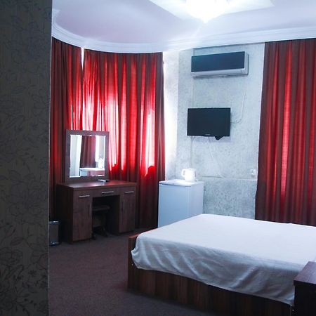 New Palace Shardeni Tiflis Exterior foto